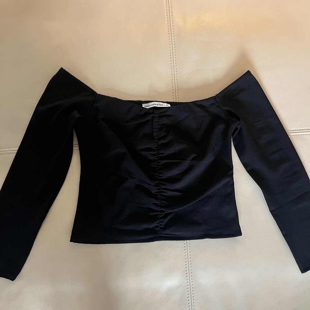 Abercrombie & Fitch Black Off-Shoulder Top
